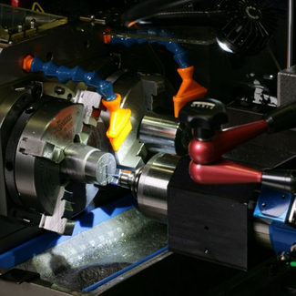 lang_werkzeugmaschinenbau_produktbereich_fraesmaschine_impala_400lnc_04.jpg